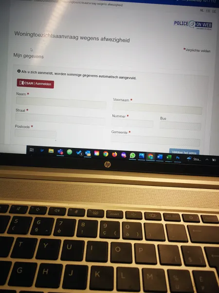 police on web