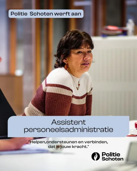 Vrouwelijke medewerker tijdens overlegmoment