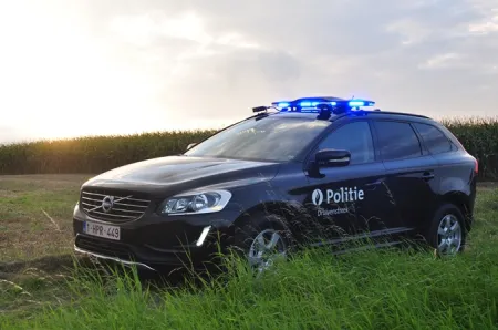 Zwarte Volvo Politie Druivenstreek