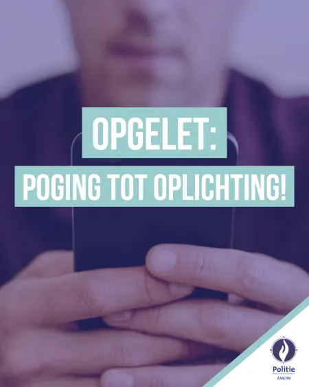 Man met gsm in de handen 
