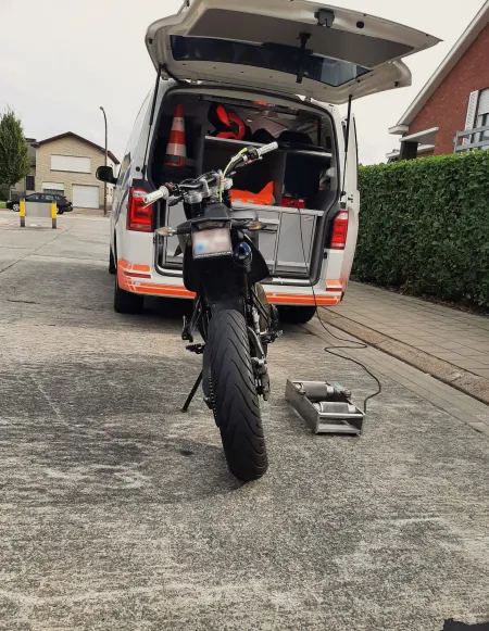 Actie opgefokte bromfietsen