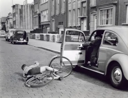 let op fietsers wanneer je het portier opent