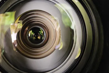 Lens