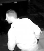 VIDEO - Bewakingsbeelden van 2 inbrekers in regio Oosterzele